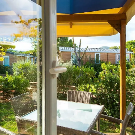 Vakantiepark Lacona Pineta 3*