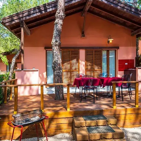 Semesterpark Lacona Pineta